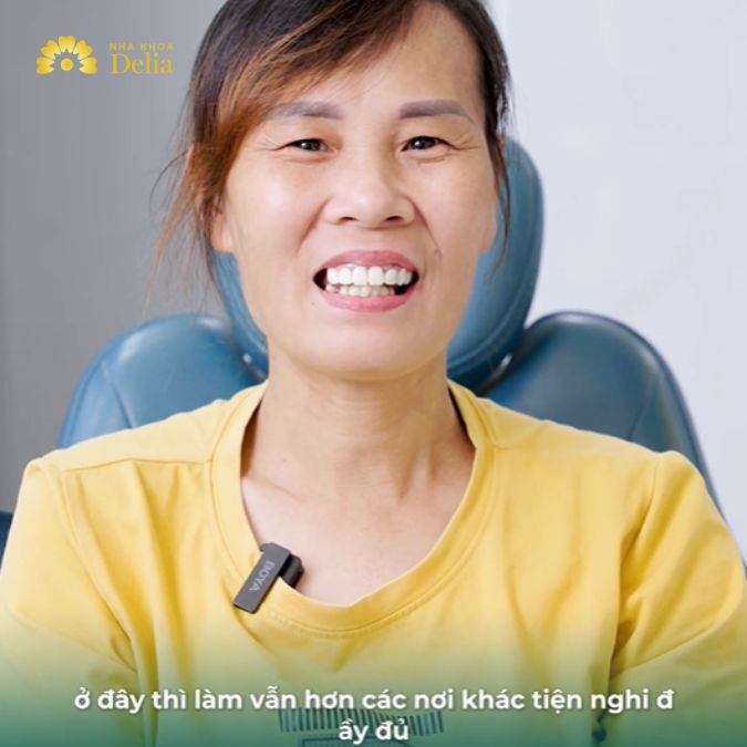 Chị Nguyệt hài lòng với dịch vụ tại nha khoa Delia