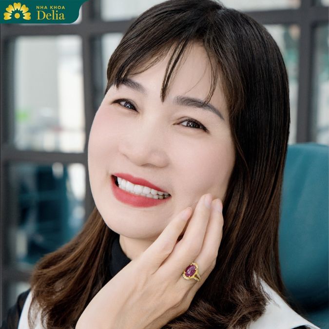 Hành trình làm răng sứ kịp đón tết của KH Phạm Thị Hải